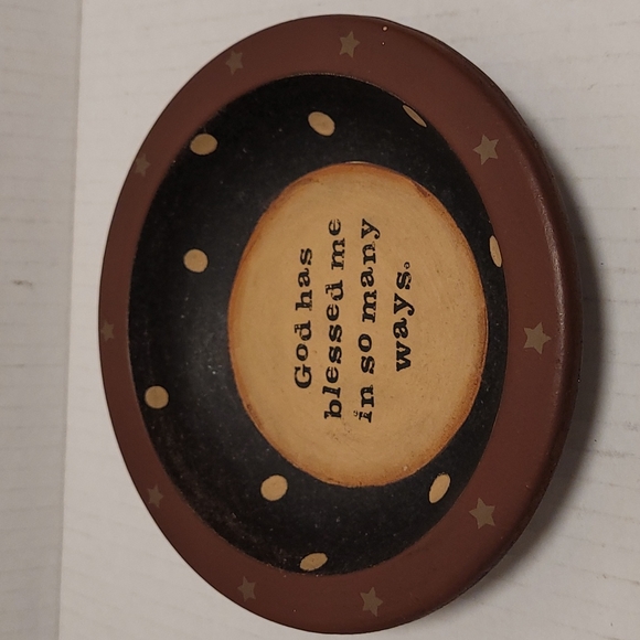 Adorable Primitive Wood Bowl - Picture 12 of 16